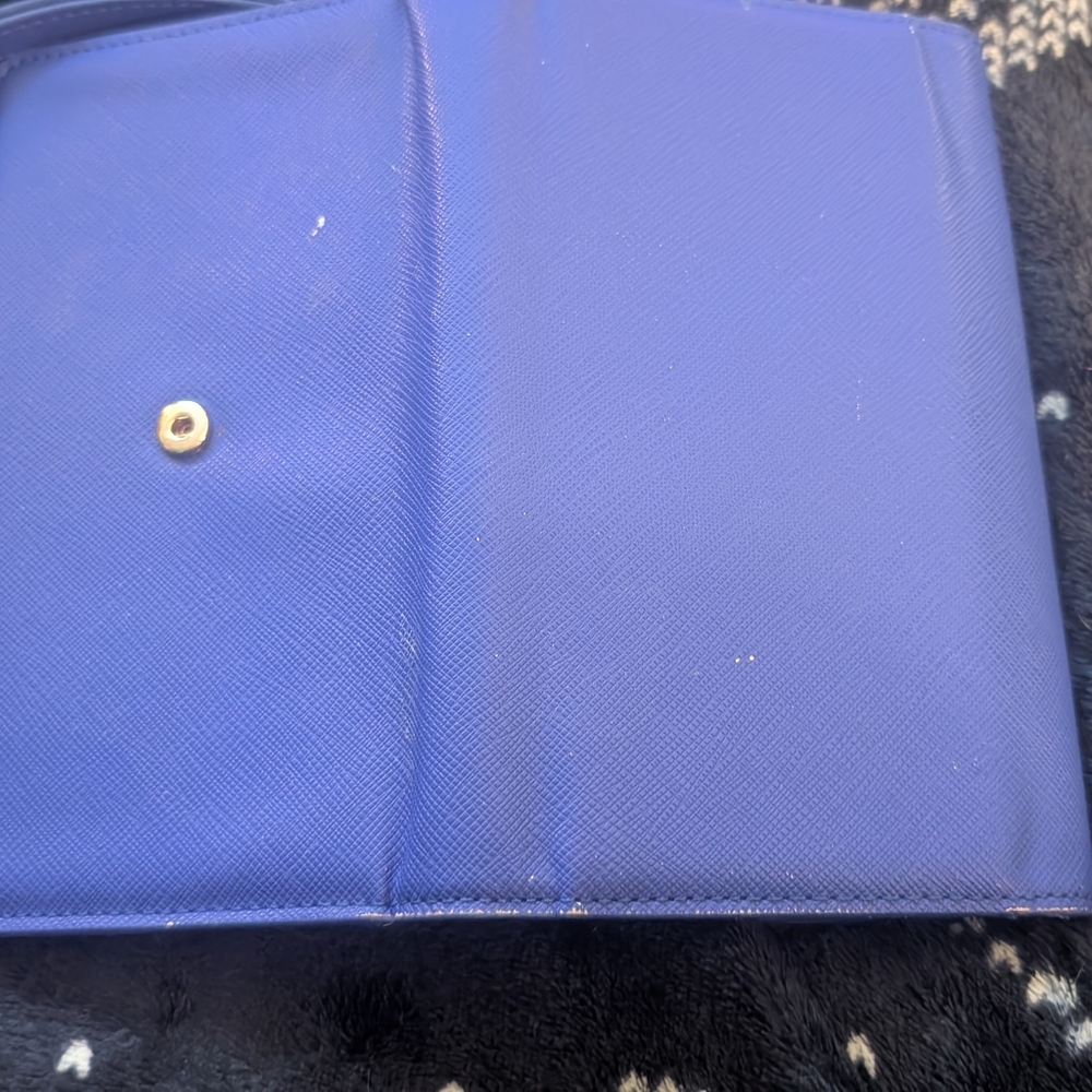 Kate Spade Blue Wallet GUC - Picture 2 of 8